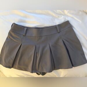 Abercrombie Mid Rise Pleated Mini Skort